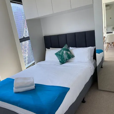 Eq Tower Modern Apartments Melbourne Central Cbd Exterior photo